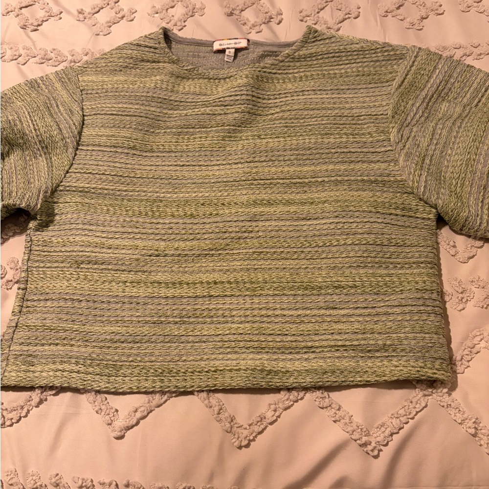 ori and ali Light Green Textured Short Sleeve Top